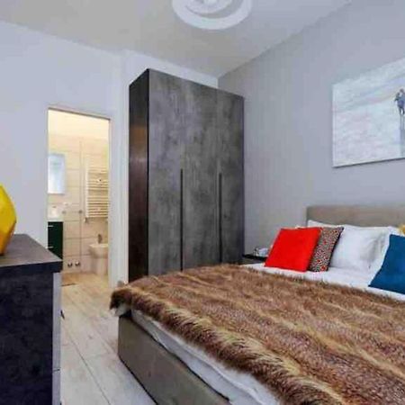Vaticano Terrace: Brand New 2 Bedrooms 2 Bathrooms ローマ エクステリア 写真