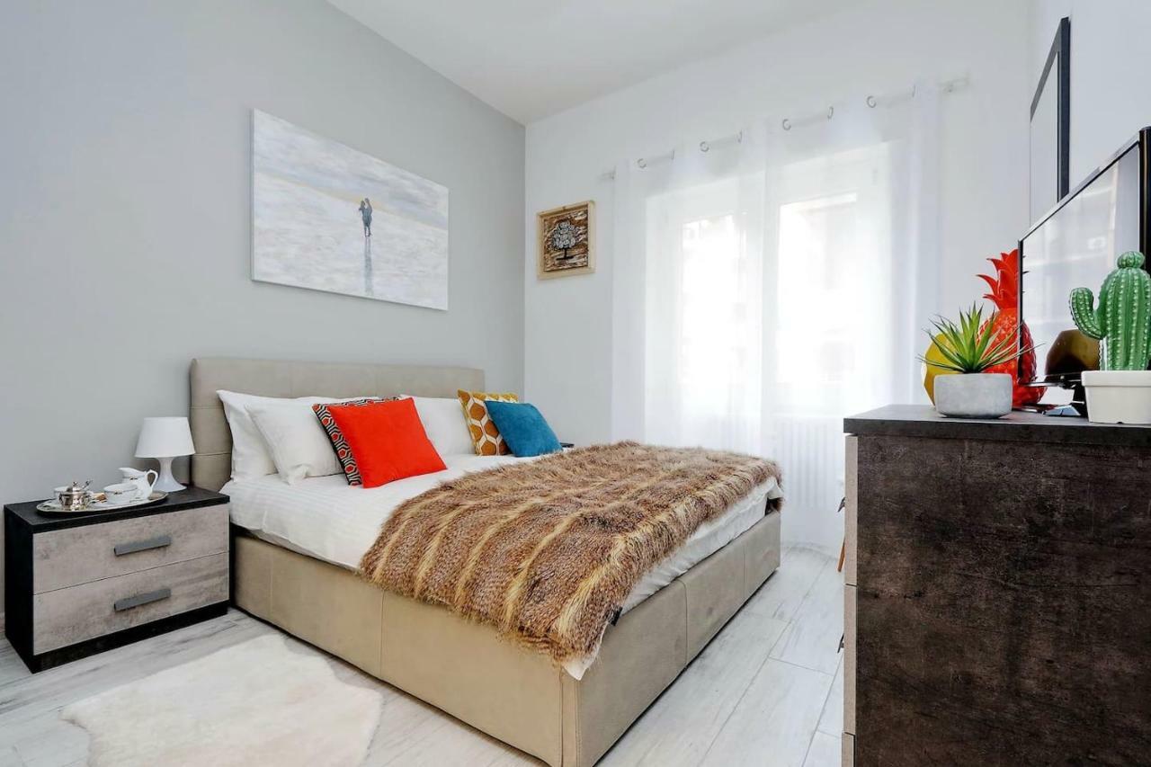 Vaticano Terrace: Brand New 2 Bedrooms 2 Bathrooms ローマ エクステリア 写真